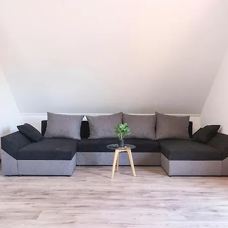Telihold Apartman דירה ולנצה