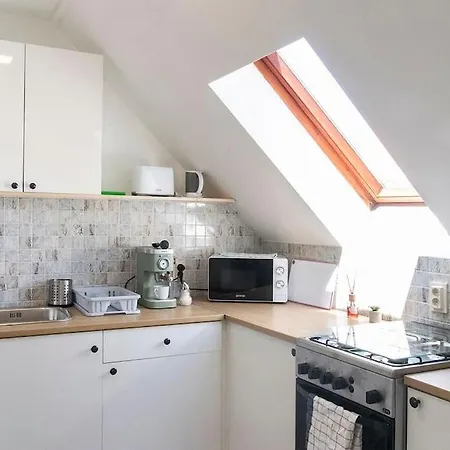 דירה Telihold Apartman *