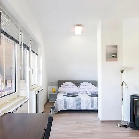Telihold Apartman Apartman