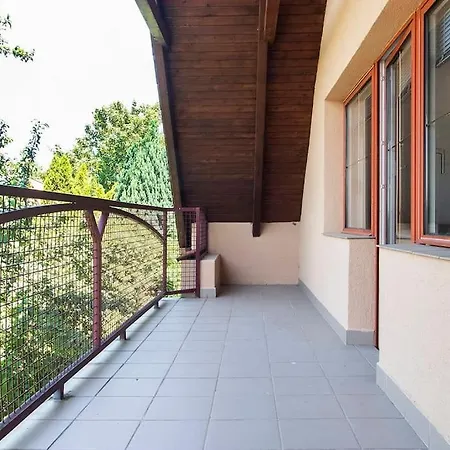 דירה Telihold Apartman *